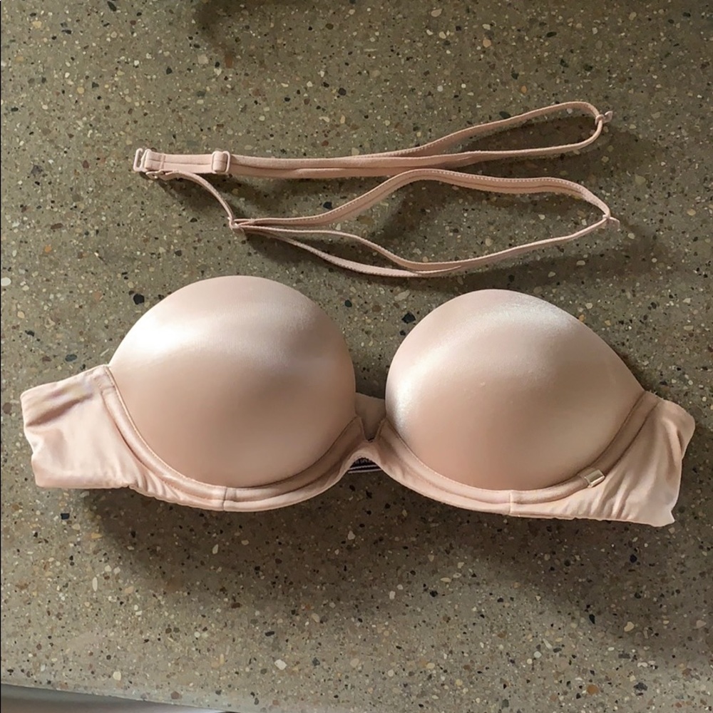 Victoria’s Secret ‘Very Sexy’ Nude multi-way bra